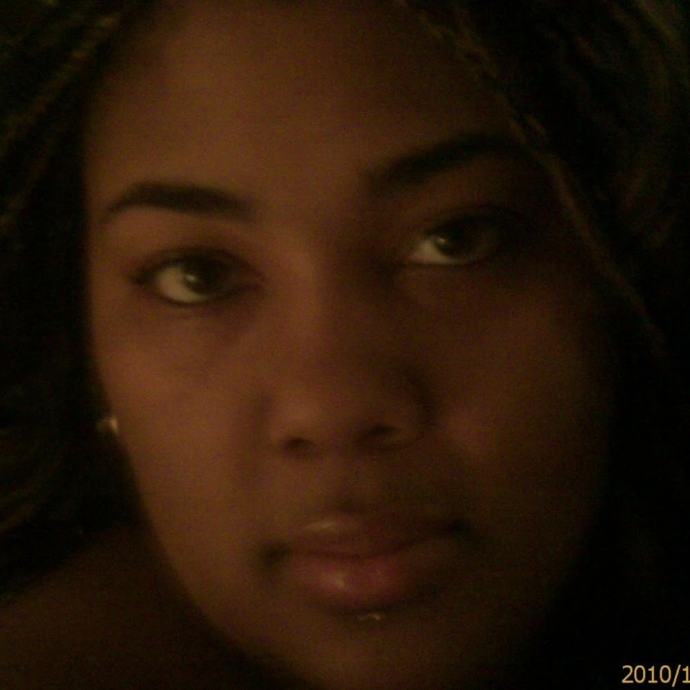 Meet your Posher, Candace